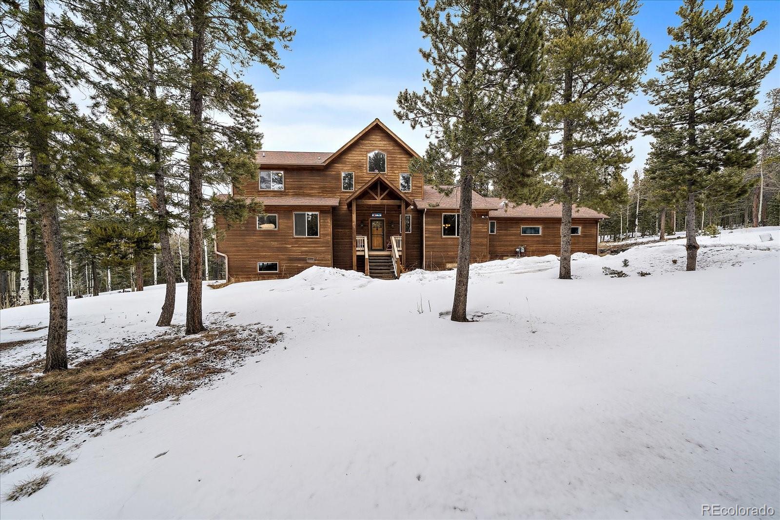 11517  Green Circle, conifer MLS: 3703180 Beds: 3 Baths: 3 Price: $900,000