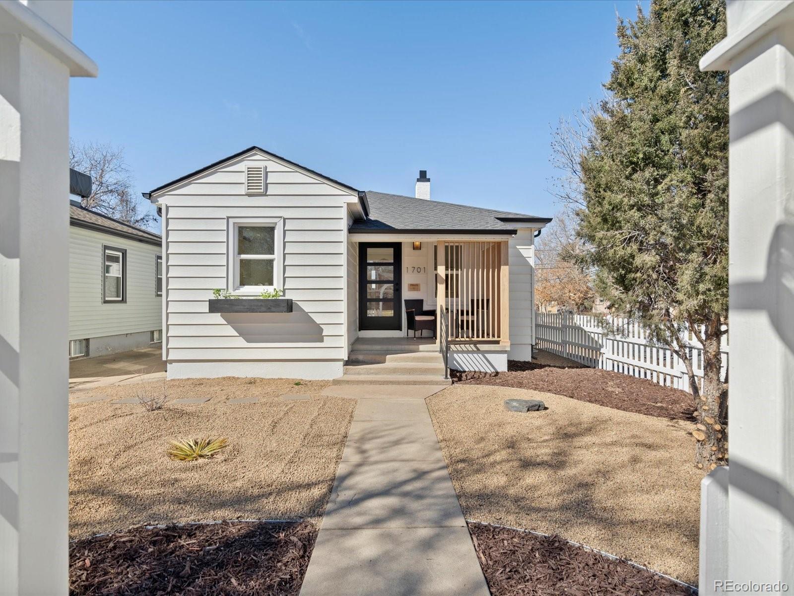 1701 s downing street, denver sold home. Closed on 2024-04-01 for $843,000.