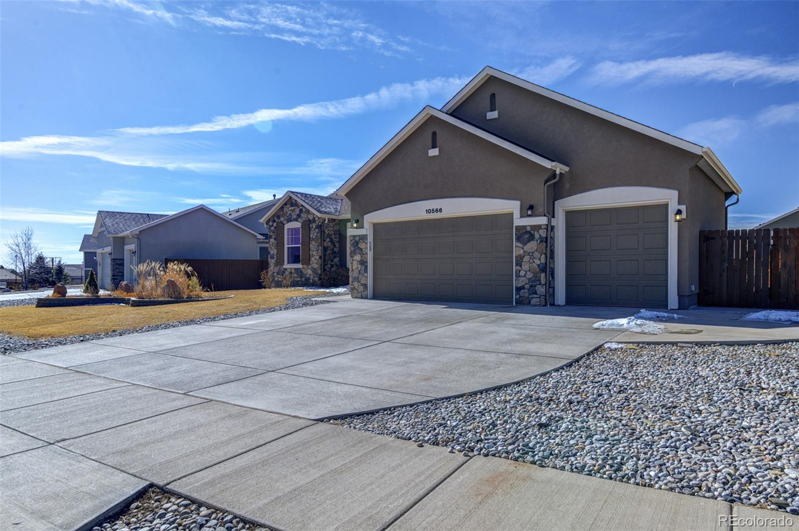 10566  mt emerald drive, peyton sold home. Closed on 2024-05-10 for $580,000.