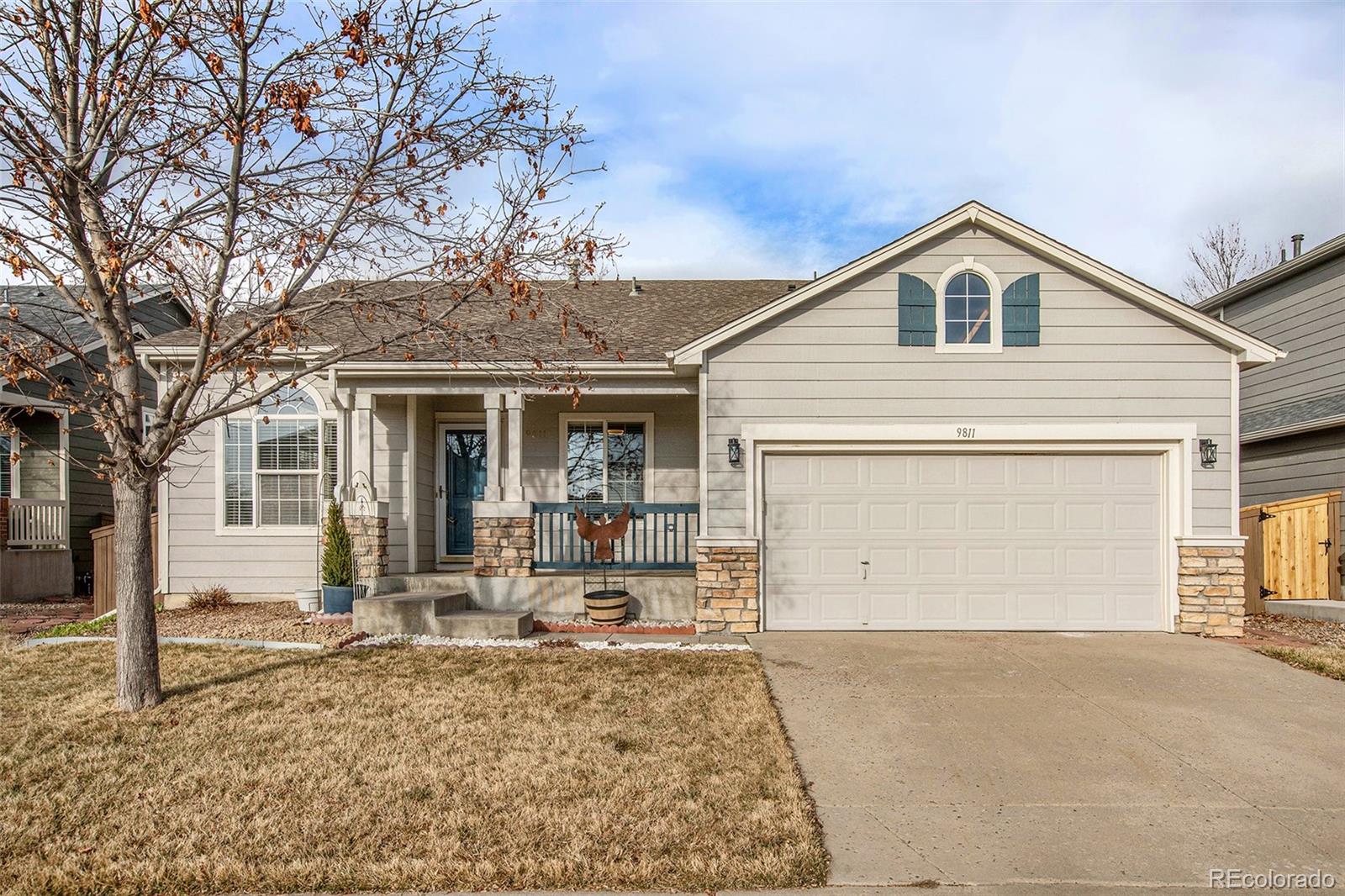 9811  atherton way, Highlands Ranch sold home. Closed on 2024-04-02 for $638,000.