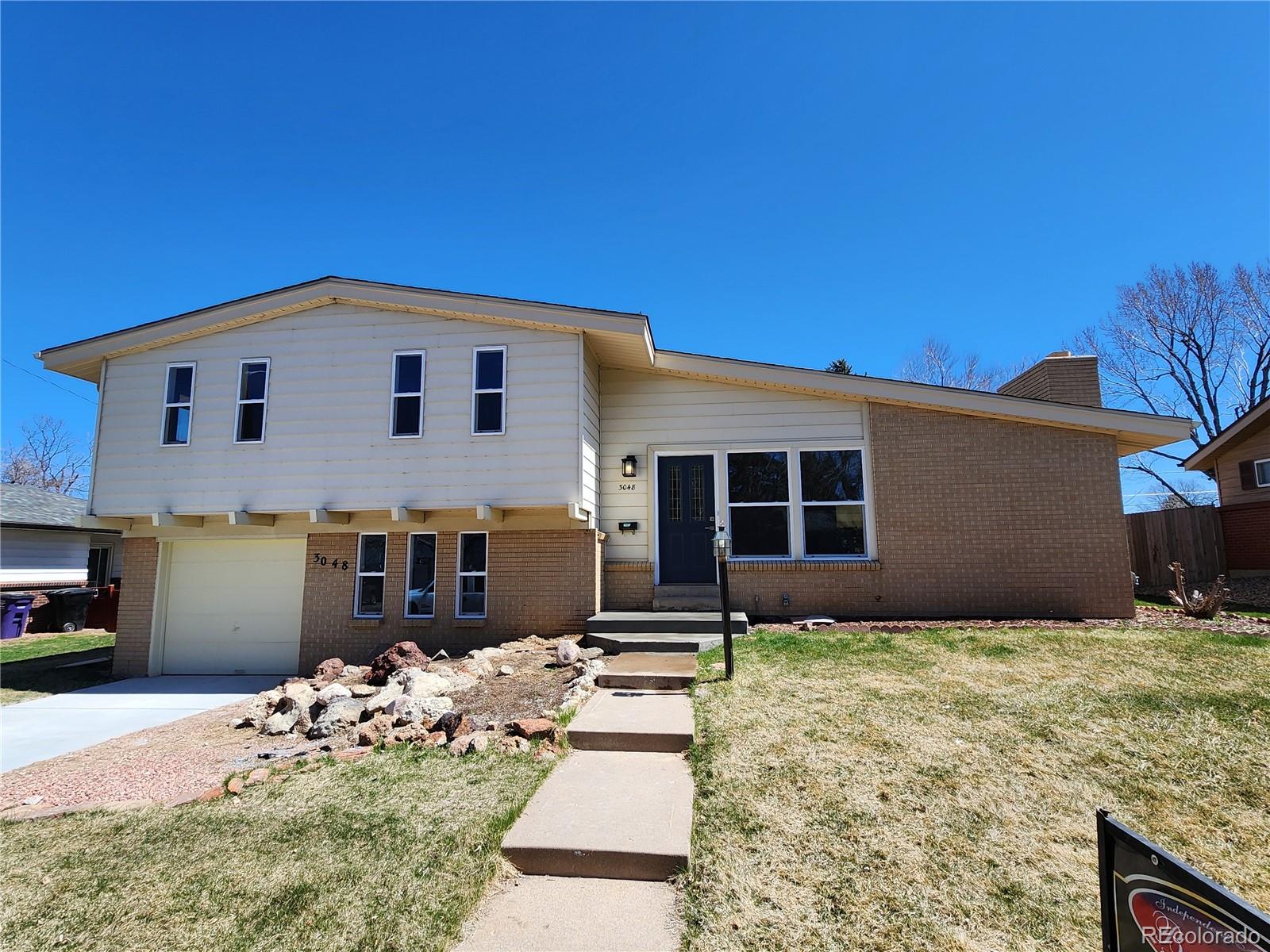 3048 S Xenia Court, denver MLS: 5138207 Beds: 3 Baths: 3 Price: $600,000