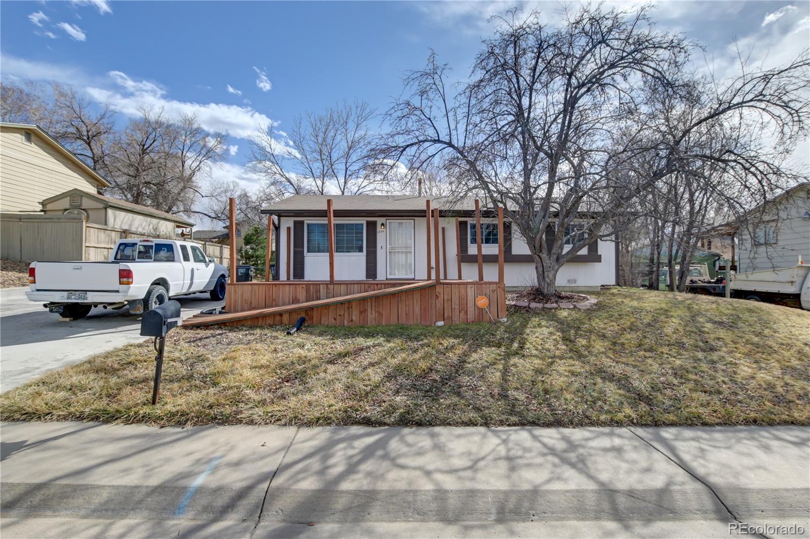 1720 e 83rd place, denver sold home. Closed on 2024-04-22 for $395,000.