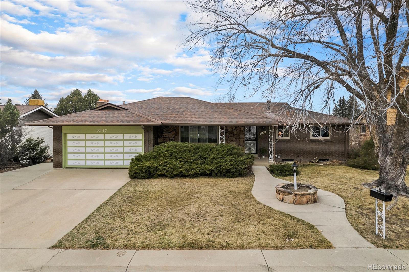8147 w 71st place, Arvada sold home. Closed on 2024-04-03 for $762,500.
