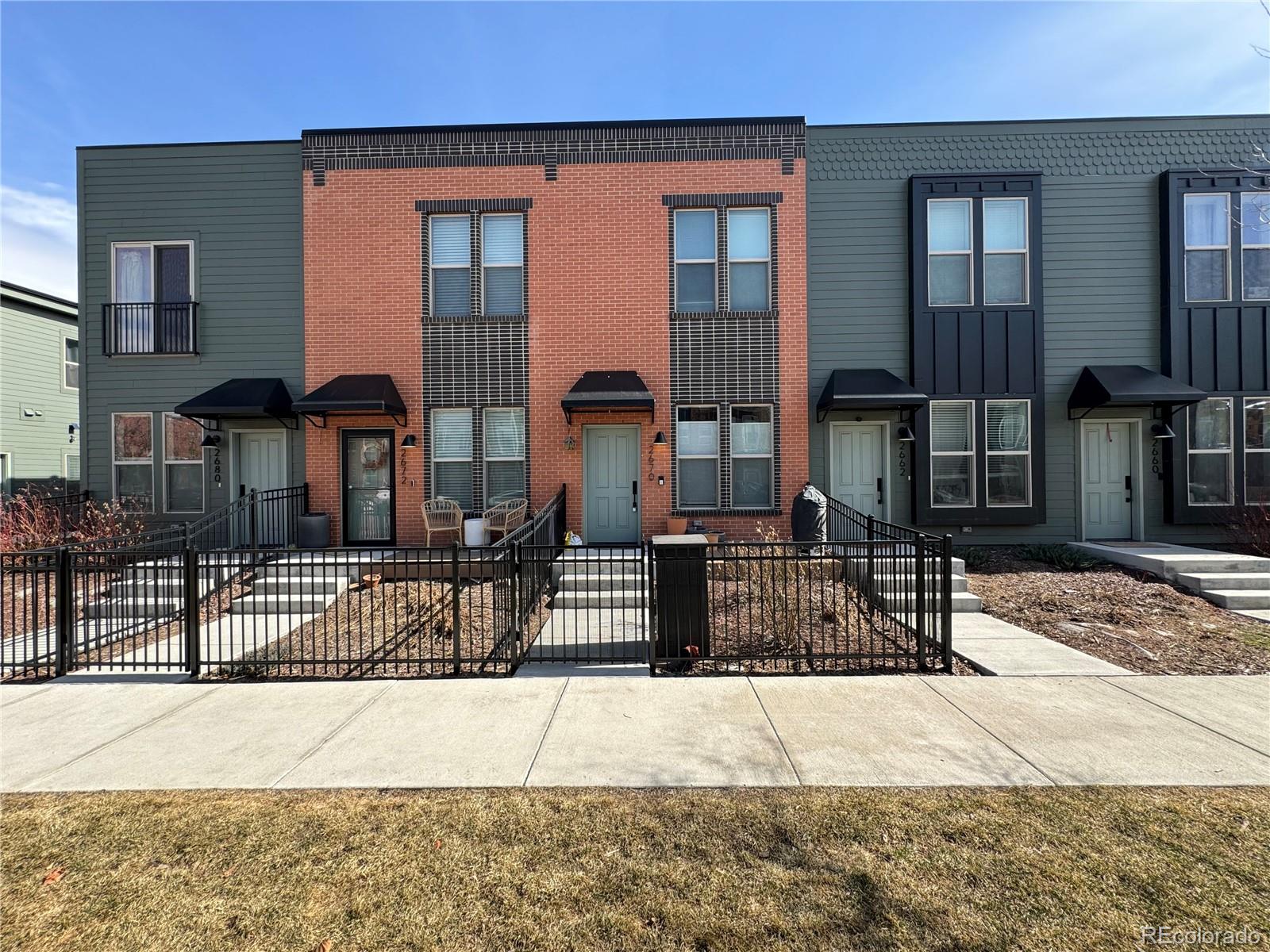 2670  arapahoe street, denver sold home. Closed on 2024-05-14 for $315,438.