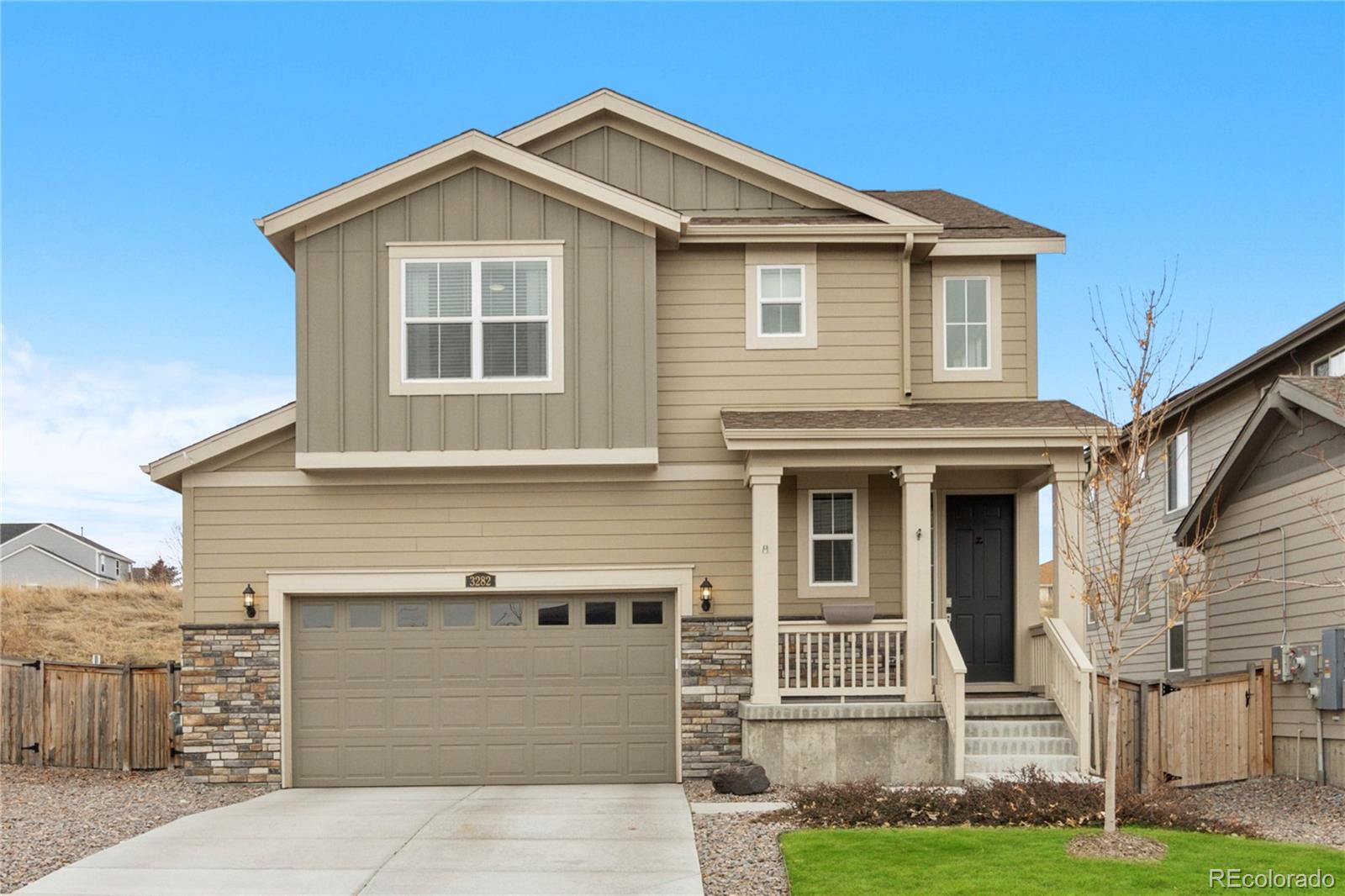 3282  Sellman Loop, castle rock MLS: 3412519 Beds: 4 Baths: 3 Price: $699,900