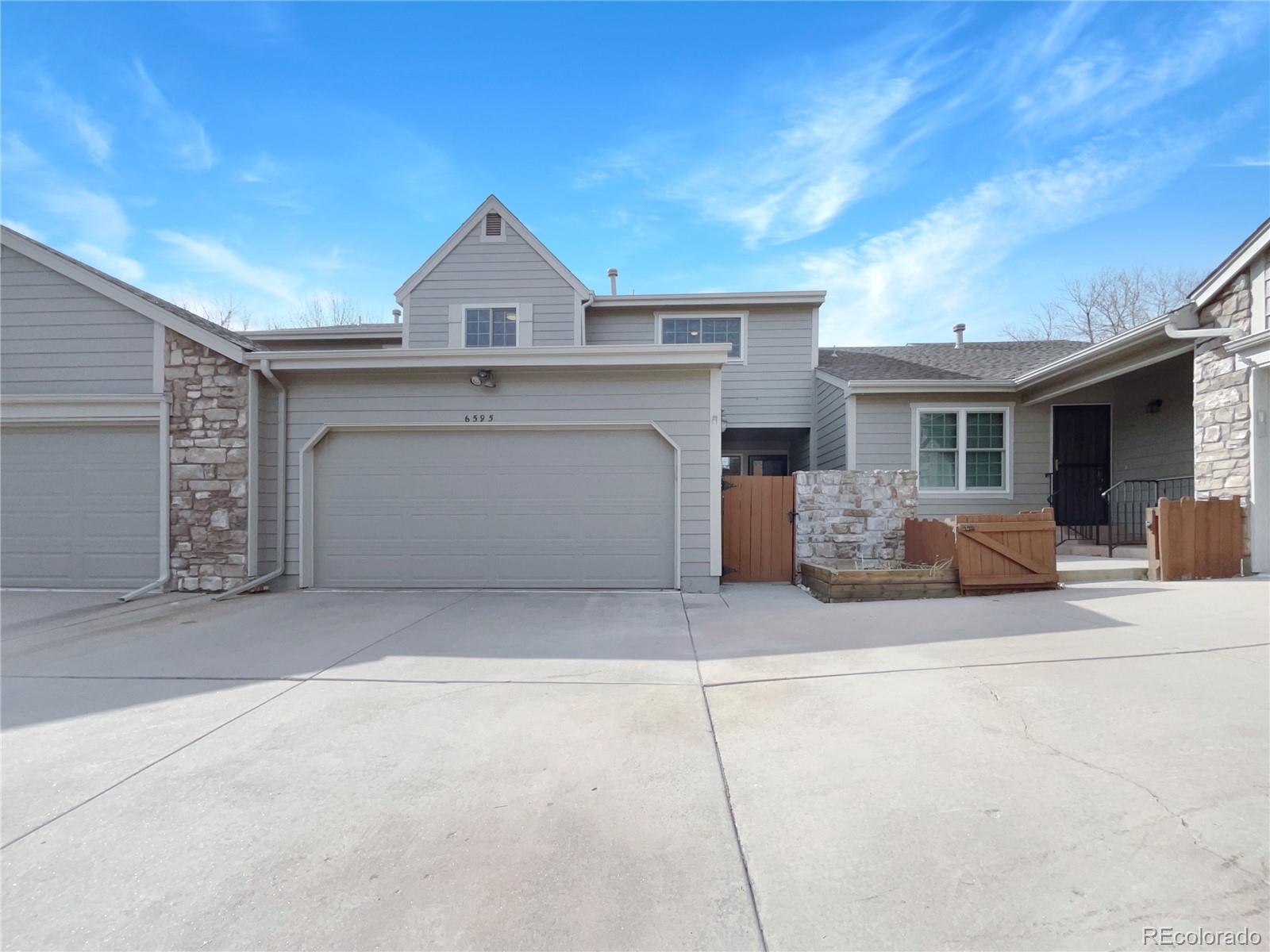 6595 S Webster Street , Littleton  MLS: 8378391 Beds: 2 Baths: 4 Price: $485,000