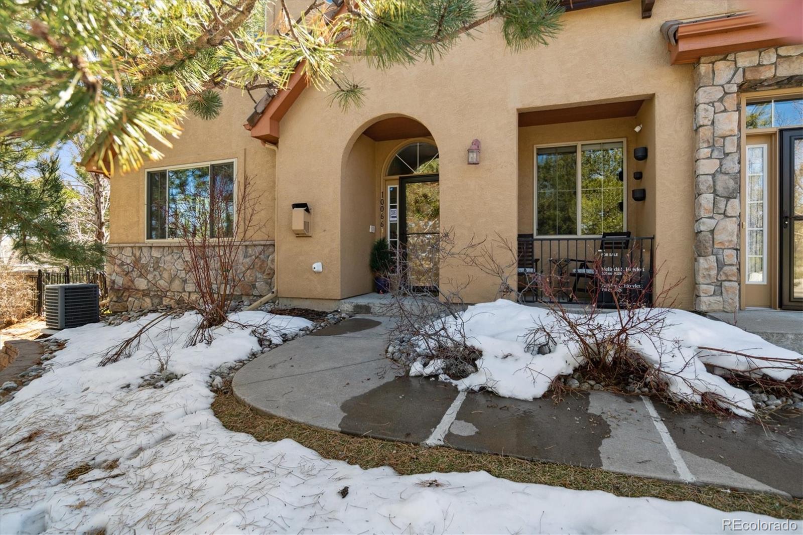 10066  bluffmont court, Lone Tree sold home. Closed on 2024-04-19 for $685,000.