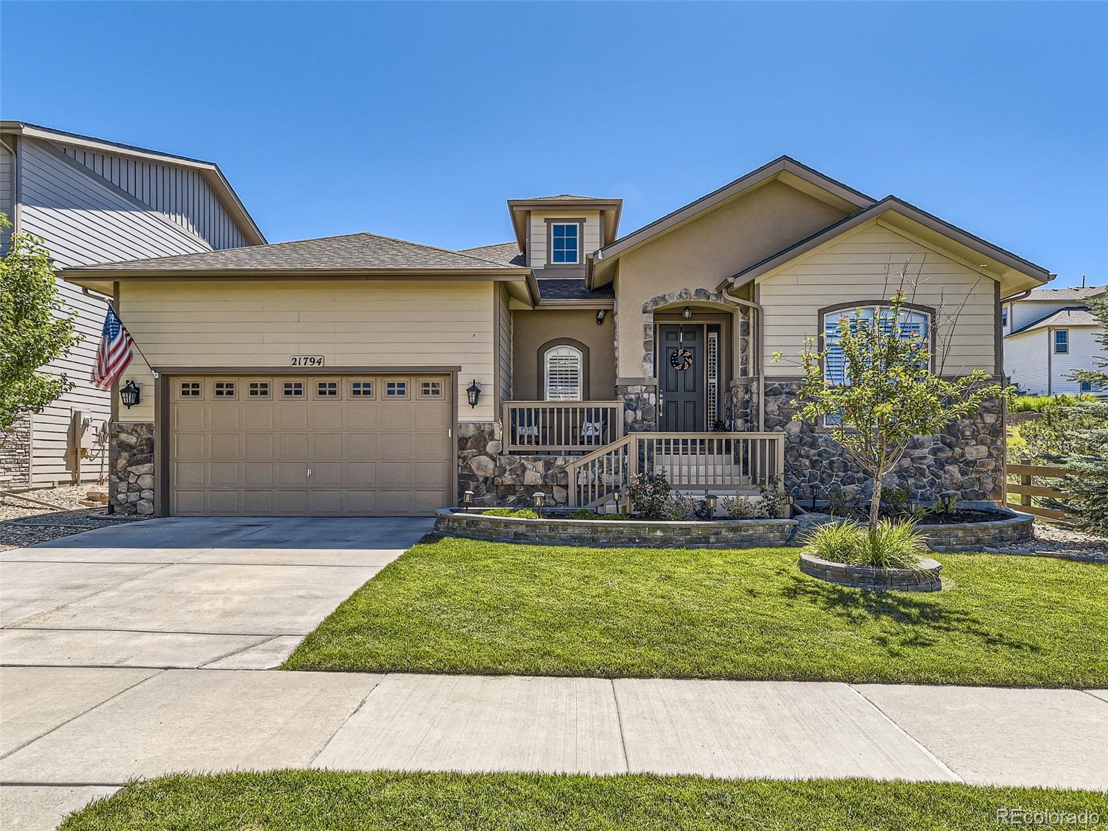 21794  discovery avenue, parker sold home. Closed on 2024-04-16 for $895,000.