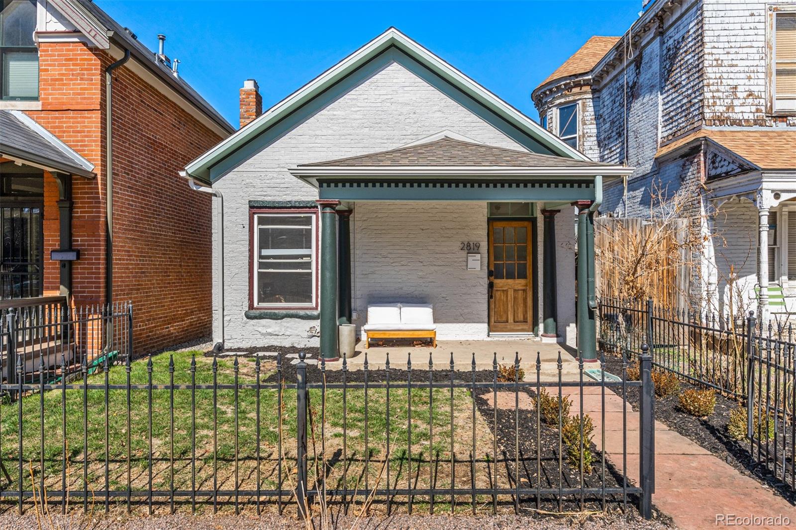2819  curtis street, denver sold home. Closed on 2024-04-15 for $625,000.