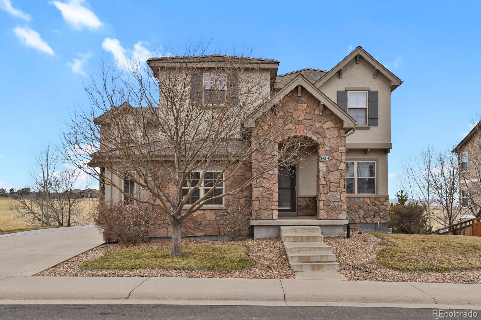 2933  Breezy Lane, castle rock MLS: 8127454 Beds: 4 Baths: 4 Price: $900,000