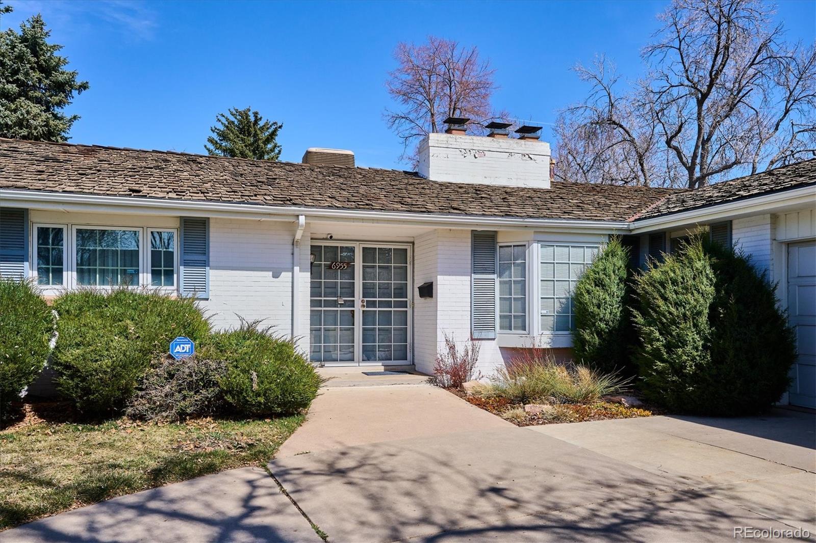6955 e exposition avenue, Denver sold home. Closed on 2024-04-12 for $852,000.