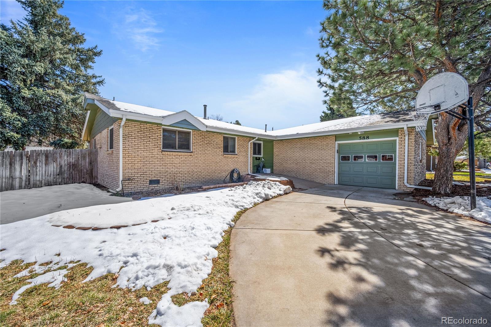 588  ironton court, aurora sold home. Closed on 2024-04-25 for $442,000.