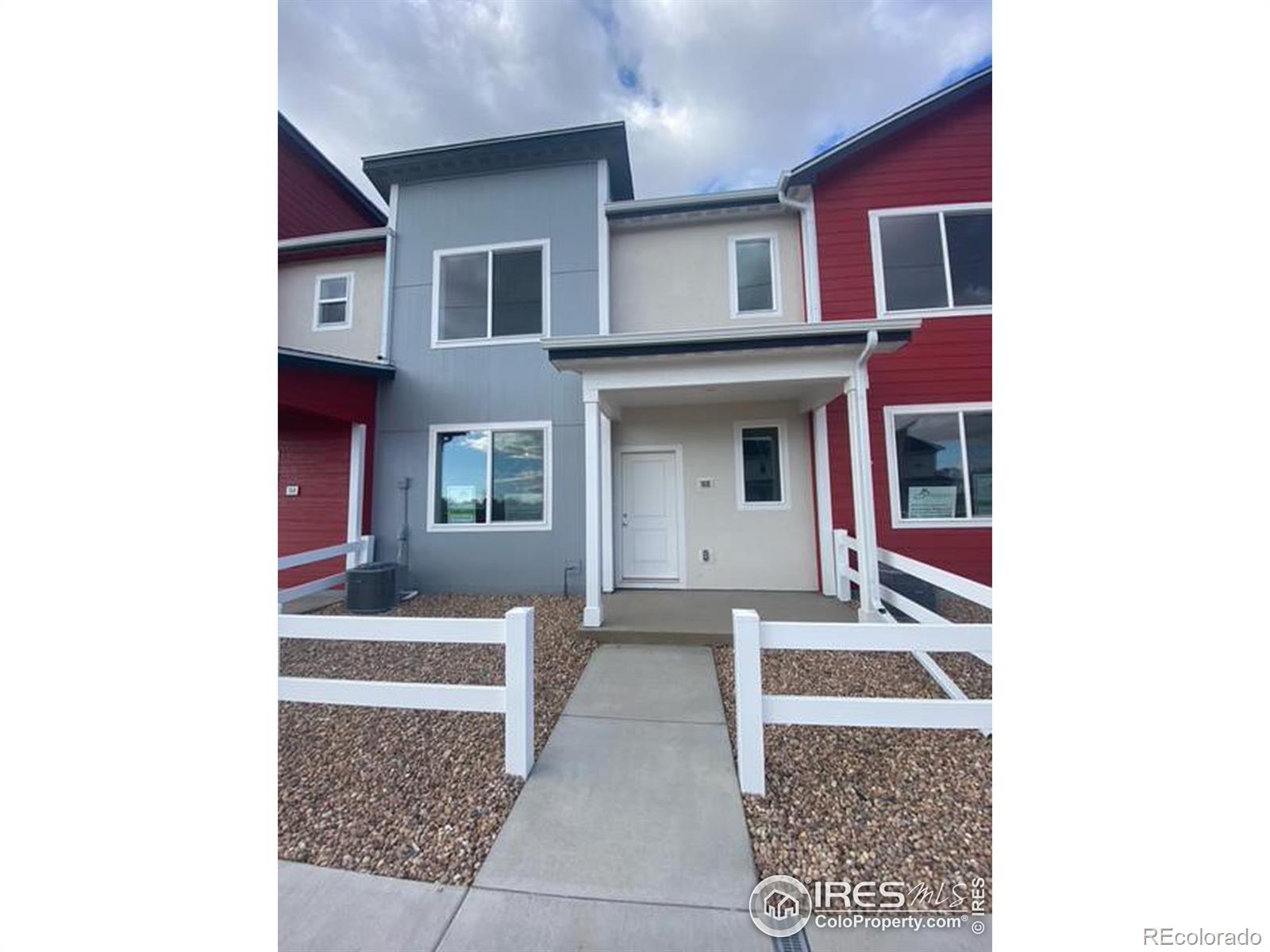 500 S Denver Avenue, fort lupton MLS: 4567891005348 Beds: 2 Baths: 3 Price: $352,300