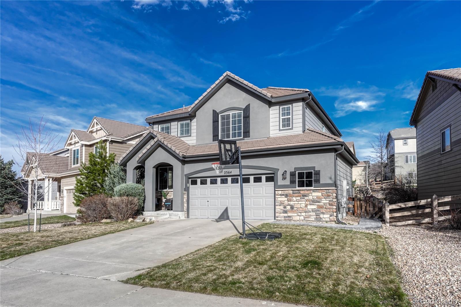 2364  Broadleaf Loop, castle rock MLS: 8639577 Beds: 4 Baths: 3 Price: $699,900