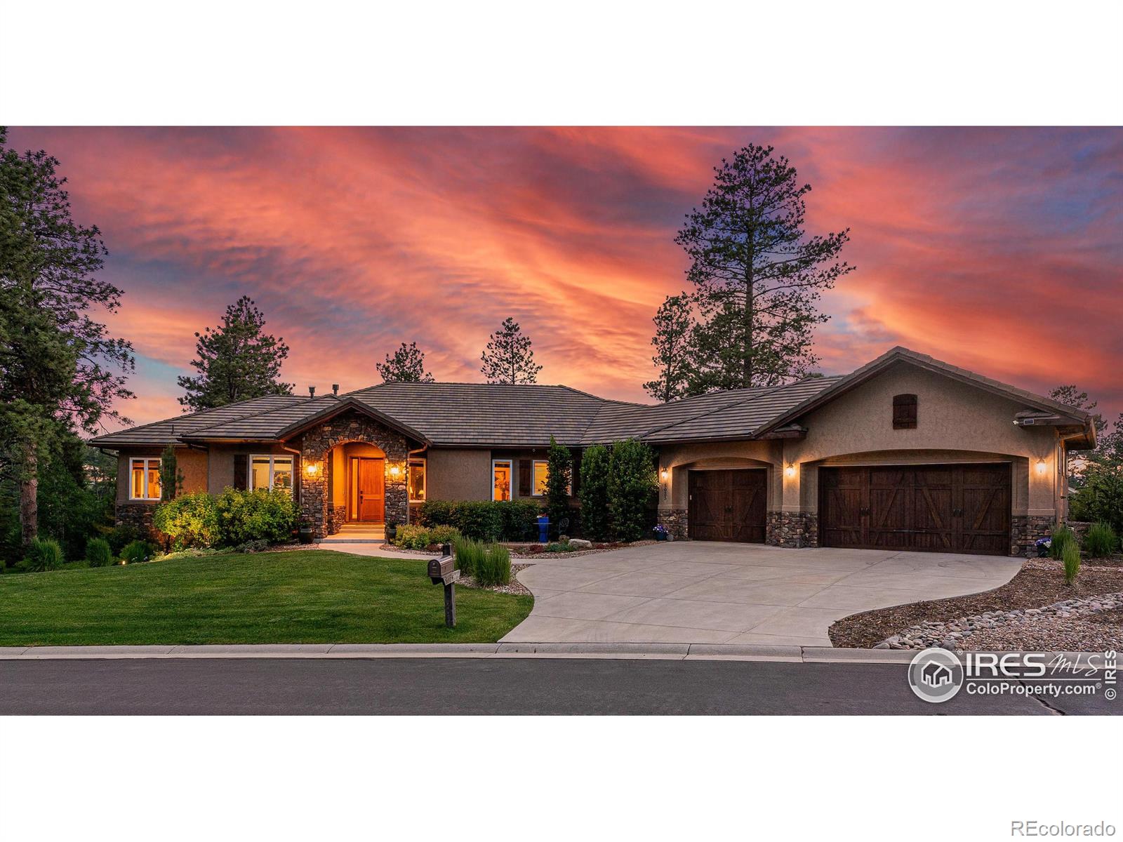 5025  Knobcone Drive, castle rock MLS: 4567891005403 Beds: 5 Baths: 5 Price: $1,560,000