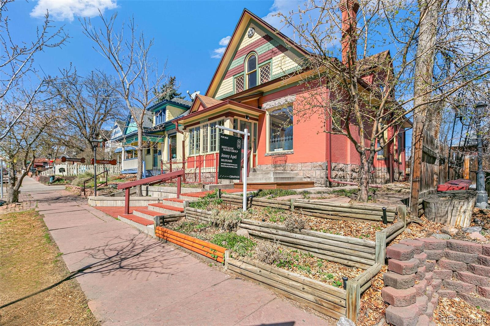 3715 w 32nd avenue, denver sold home. Closed on 2024-04-25 for $930,000.