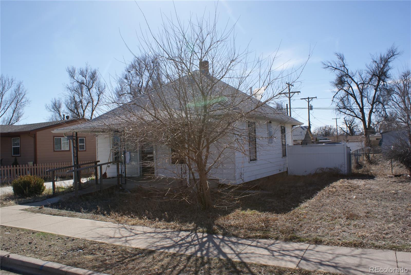221  mckinley avenue, Fort Lupton sold home. Closed on 2024-05-03 for $215,500.
