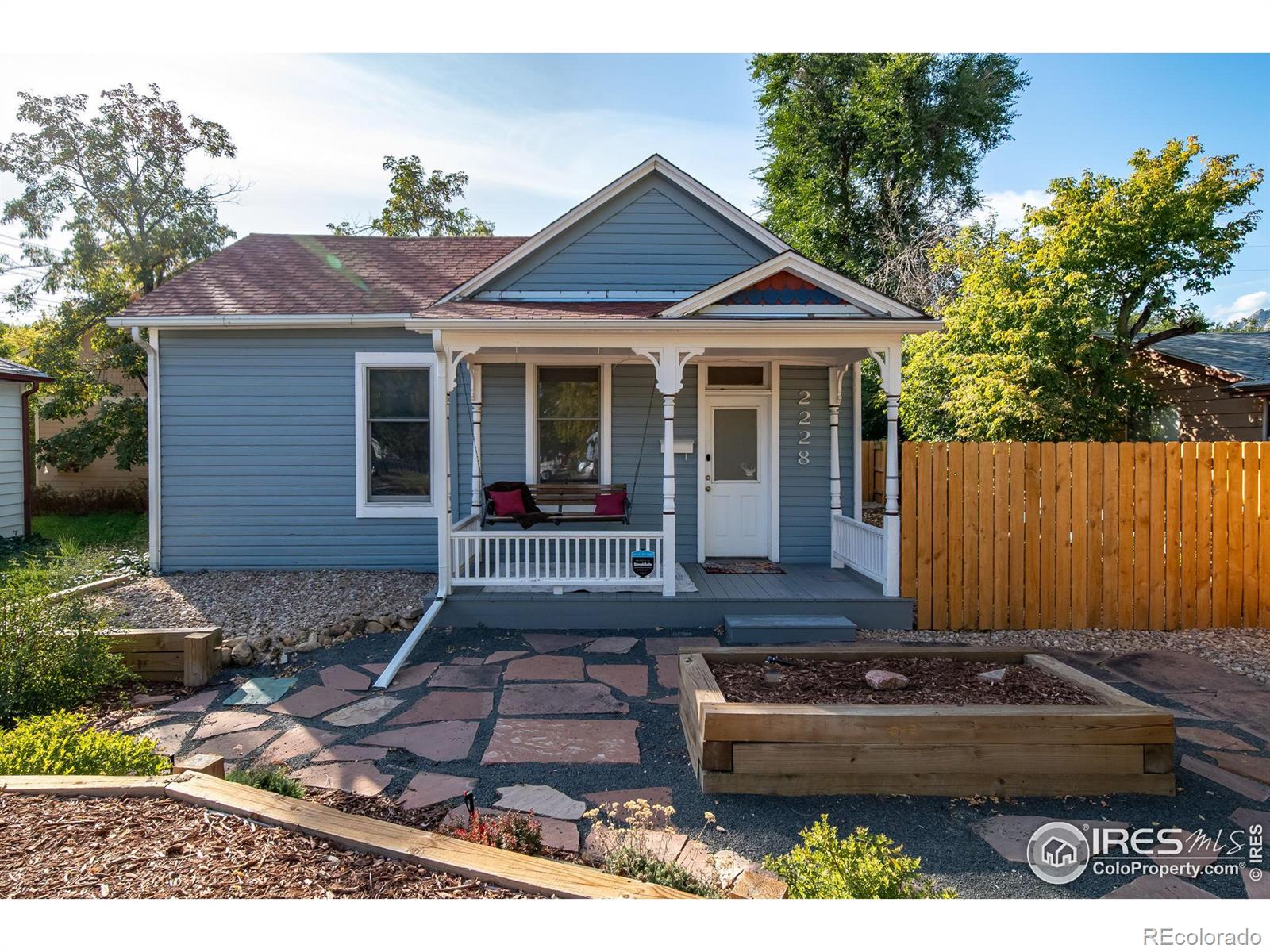 2228  Pine Street, boulder MLS: 4567891005581 Beds: 2 Baths: 1 Price: $890,000