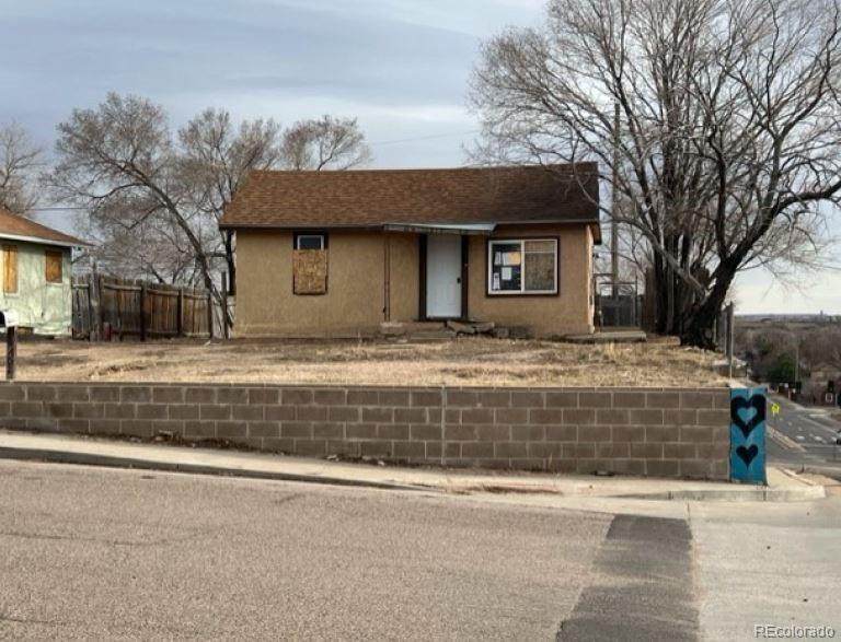 1102 e 2nd , Pueblo sold home. Closed on 2024-04-23 for $55,500.