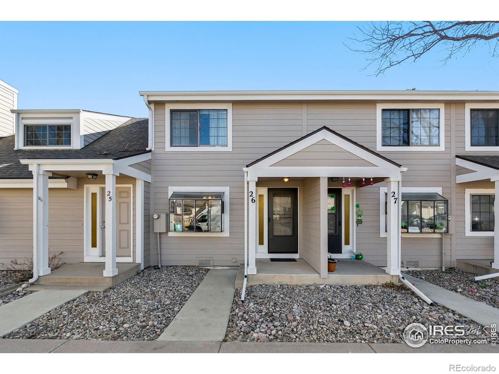 2924  Ross Drive, fort collins MLS: 4567891005638 Beds: 2 Baths: 2 Price: $315,000