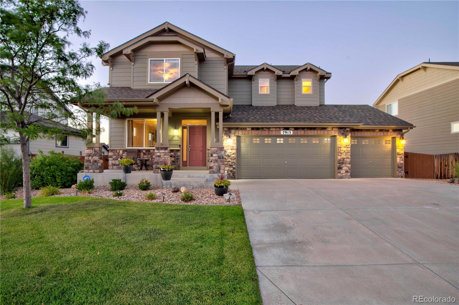 7915 E 124th Drive, thornton MLS: 4721384 Beds: 4 Baths: 3 Price: $698,000