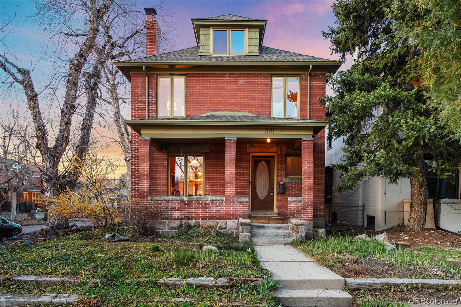 501 e 1st avenue, denver sold home. Closed on 2024-04-23 for $980,000.