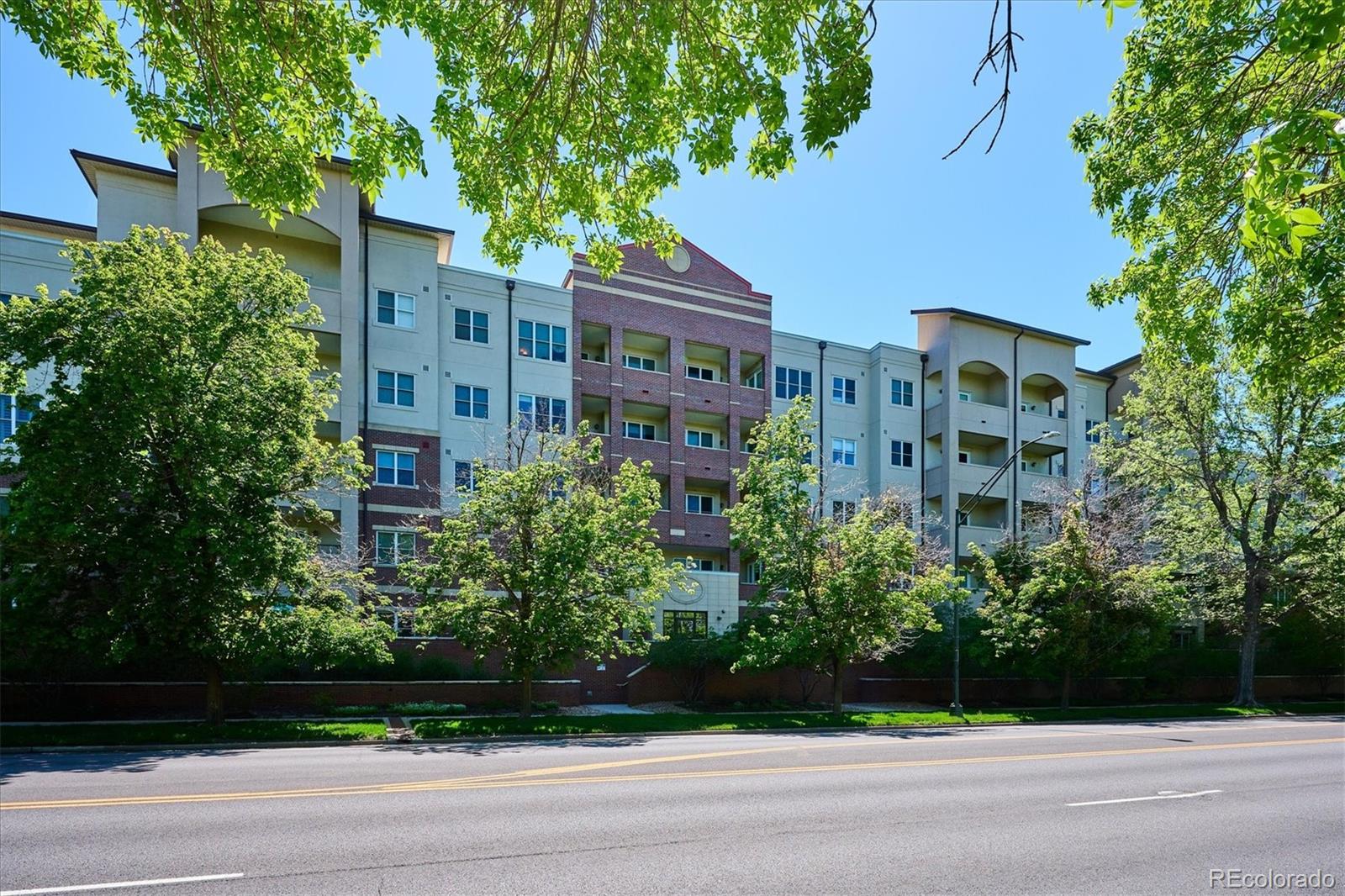 2200 S University Boulevard 505, Denver  MLS: 4782813 Beds: 2 Baths: 3 Price: $925,000