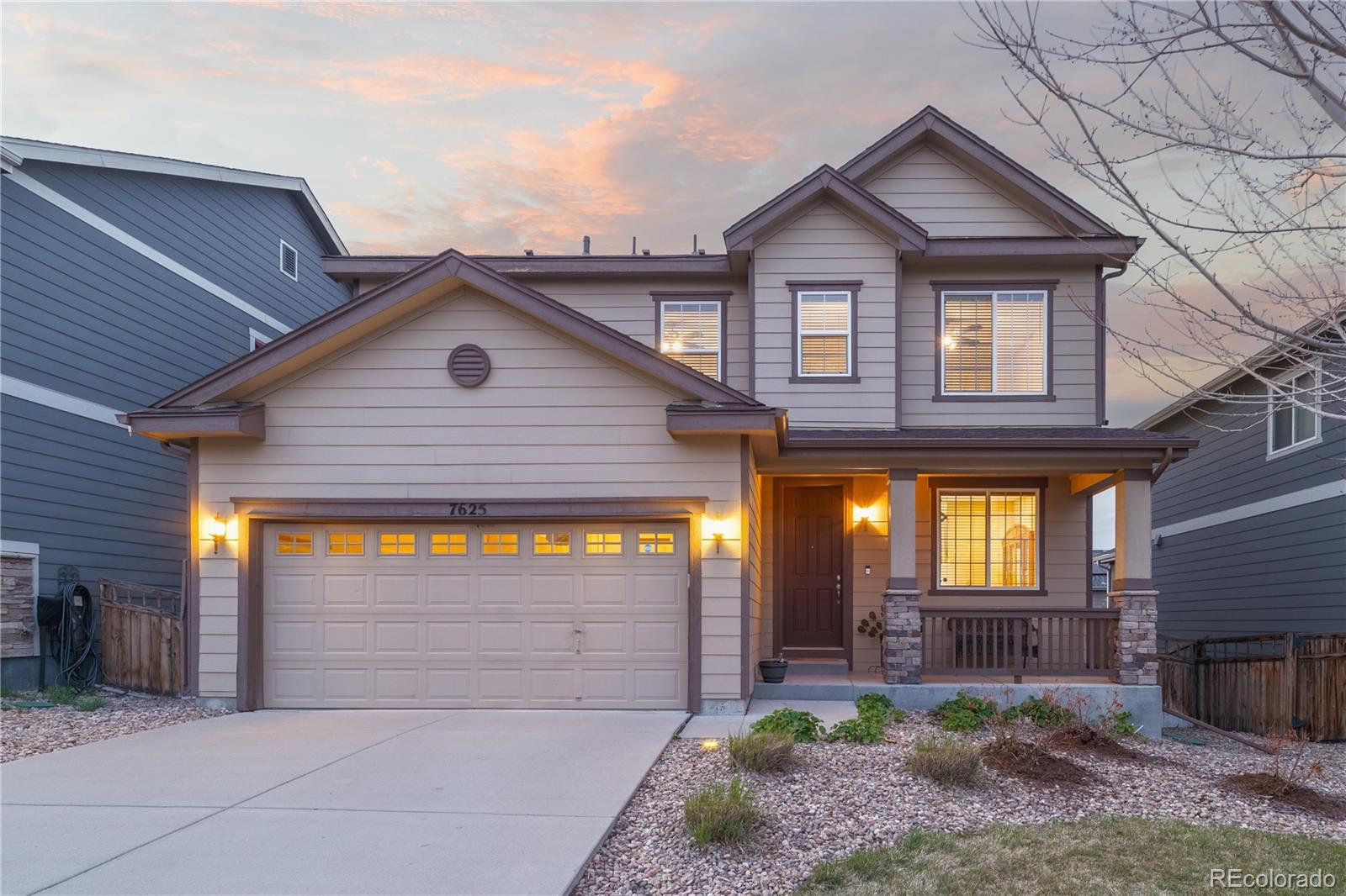 7625  Blue Water Drive, castle rock MLS: 1637655 Beds: 3 Baths: 3 Price: $610,000