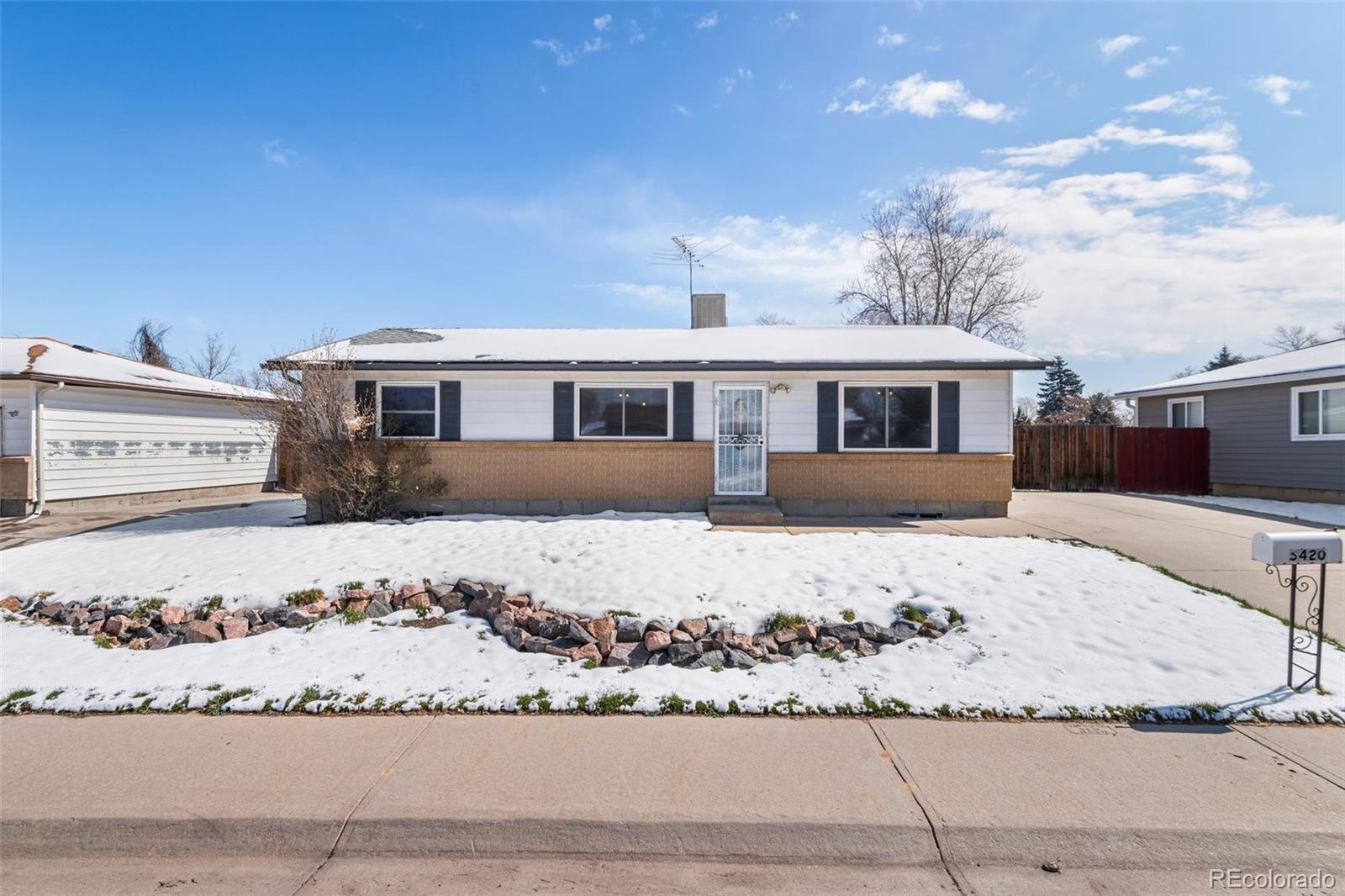 5420  worchester street, denver sold home. Closed on 2024-04-19 for $449,359.