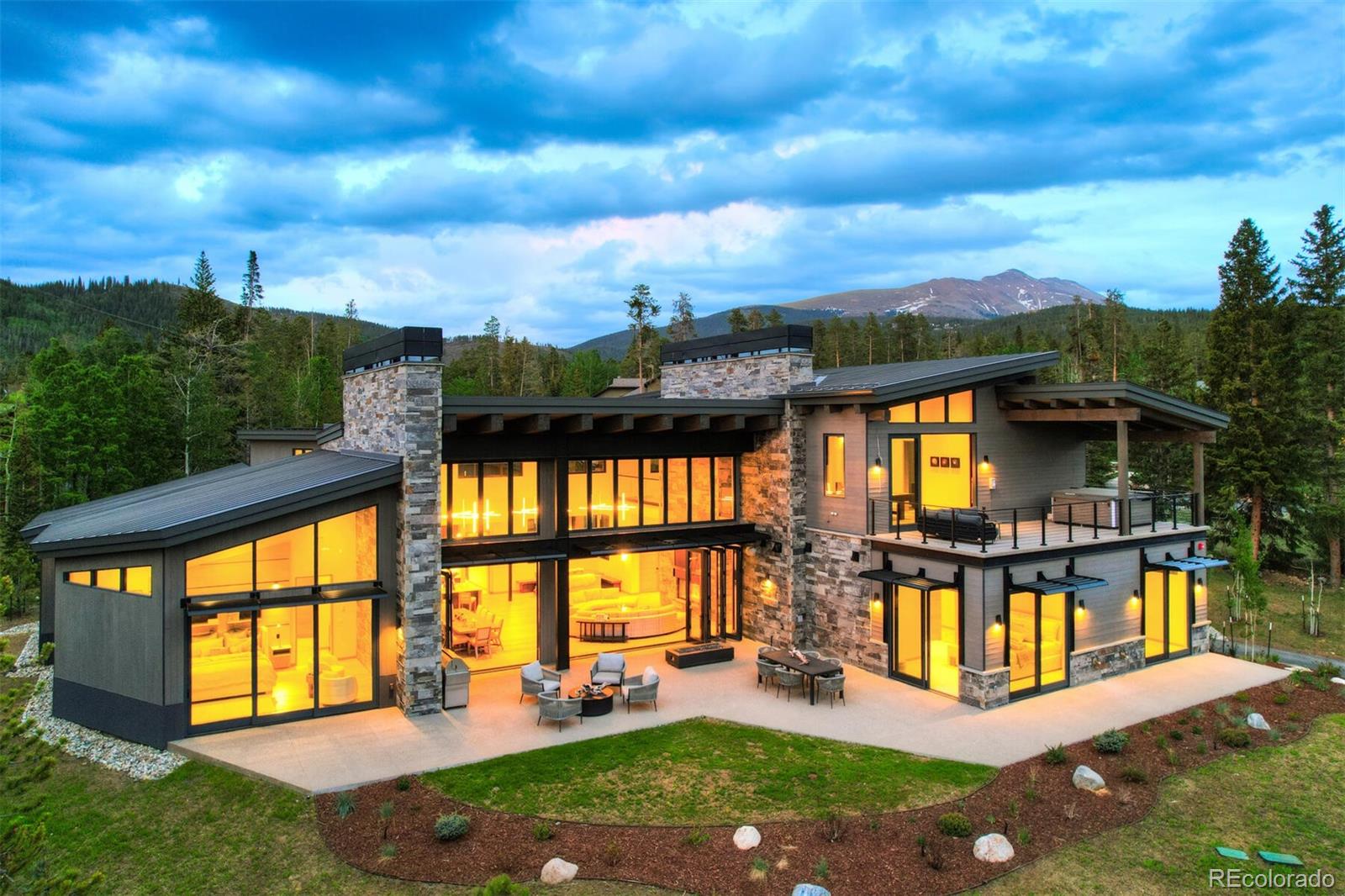 132 n gold flake terrace, Breckenridge sold home. Closed on 2025-12-11 for $9,481,500.