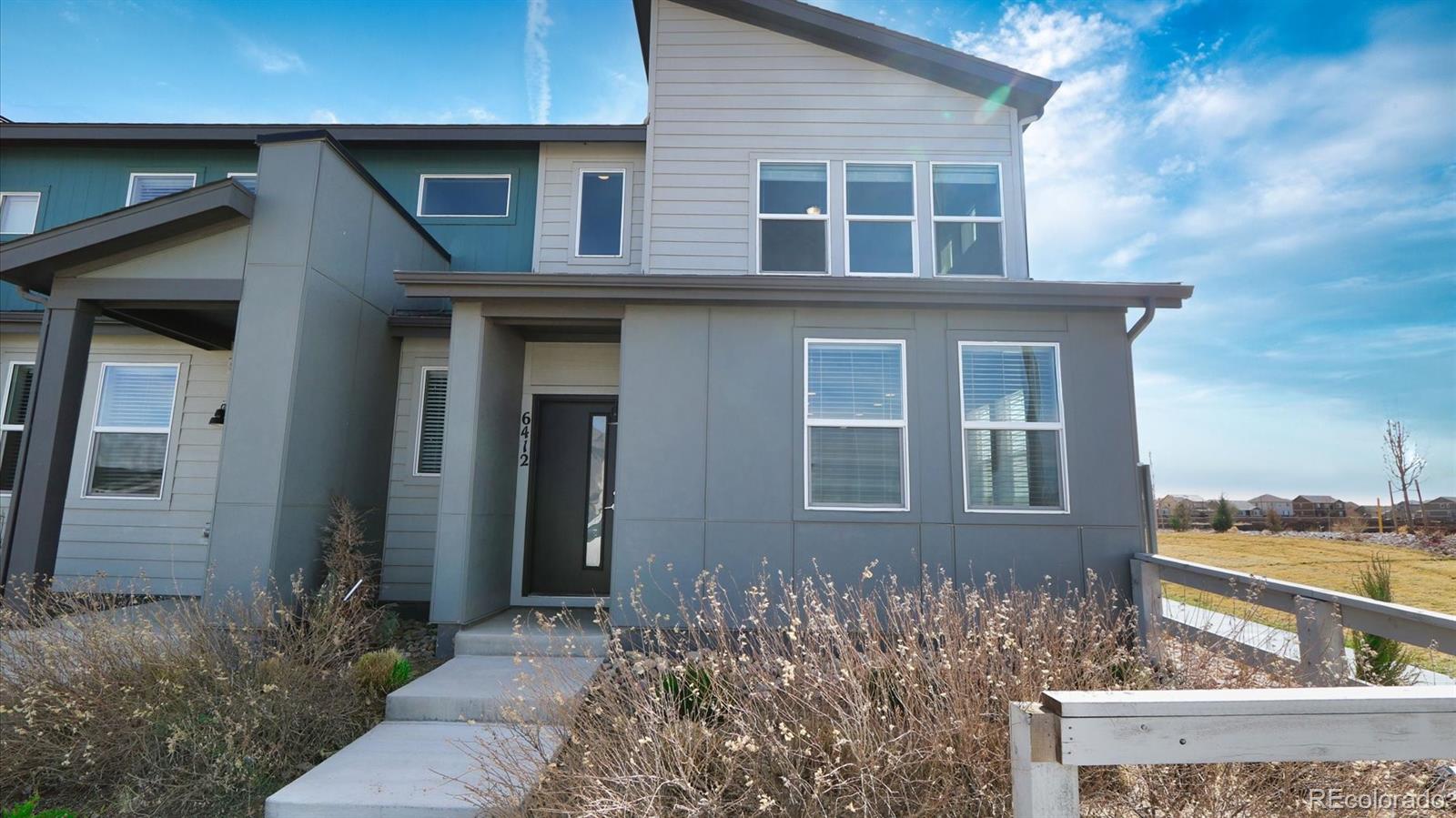 6412 N Ceylon Street , Denver  MLS: 8659726 Beds: 3 Baths: 3 Price: $275,000