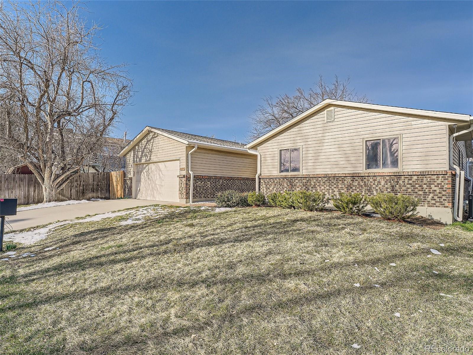 6273 s flower way, Littleton sold home. Closed on 2024-07-12 for $549,000.