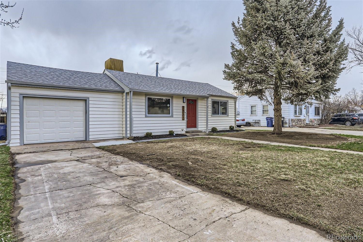 1885 S Shoshone Street, denver MLS: 5566720 Beds: 2 Baths: 1 Price: $450,000