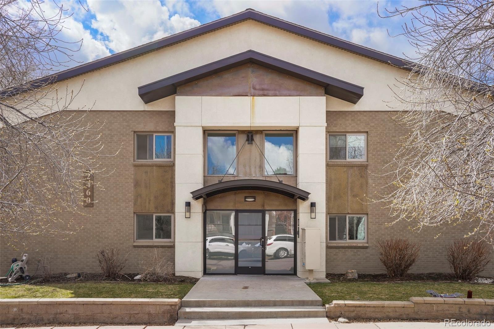 2460 W Caithness Place 104, Denver  MLS: 4331561 Beds: 2 Baths: 1 Price: $425,000