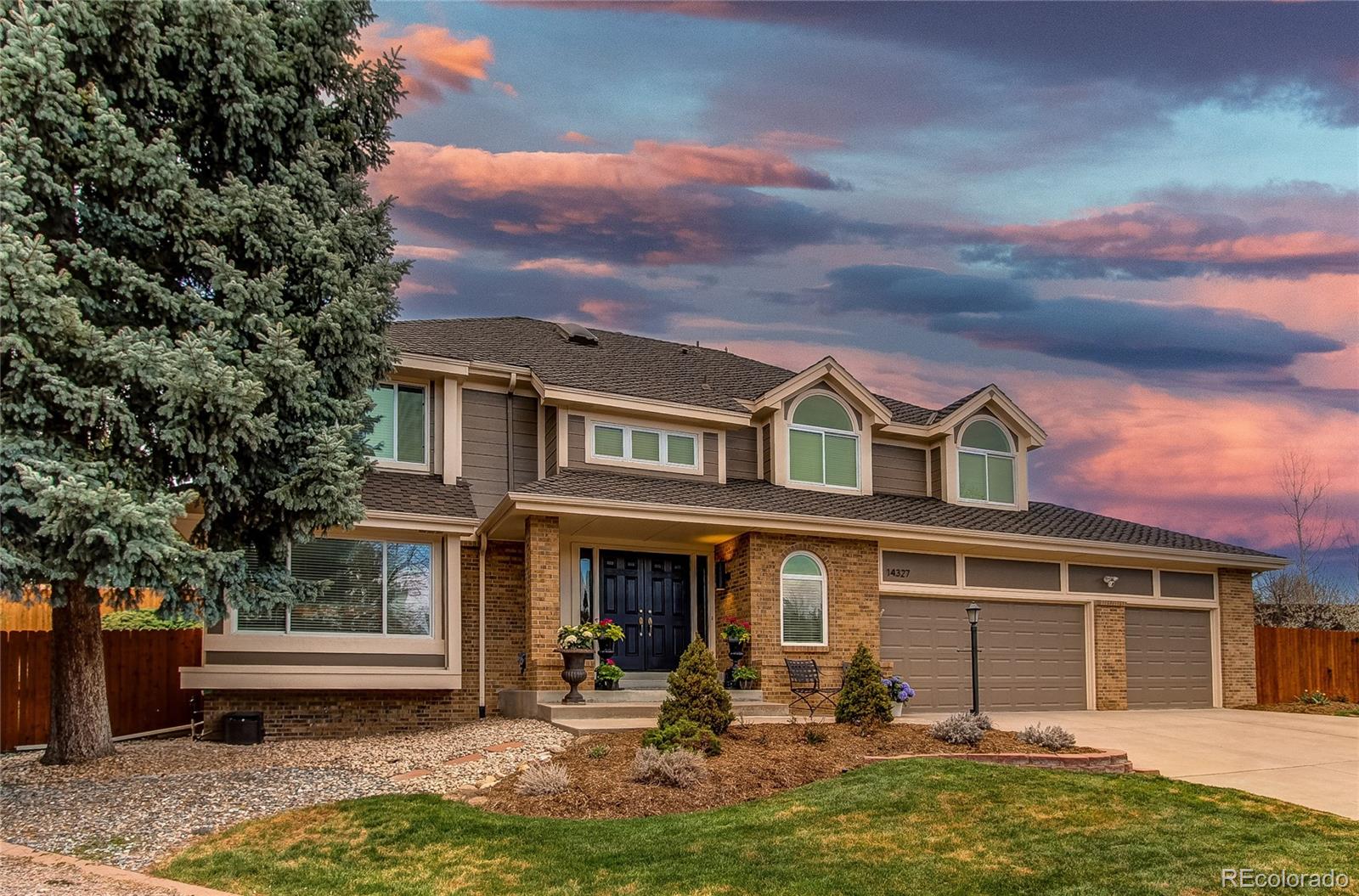 14327 E Layton Drive, aurora MLS: 1532185 Beds: 4 Baths: 3 Price: $839,900