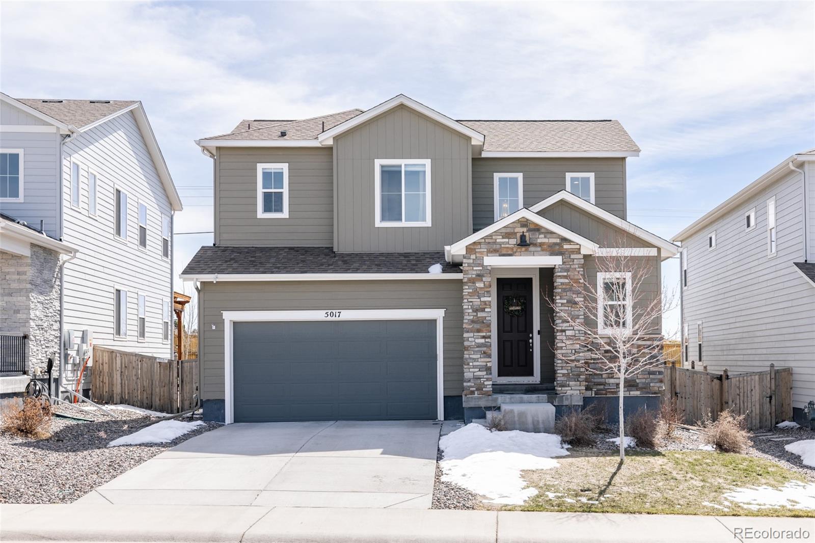 5017  Basalt Ridge Circle, castle rock MLS: 8752854 Beds: 3 Baths: 3 Price: $640,000