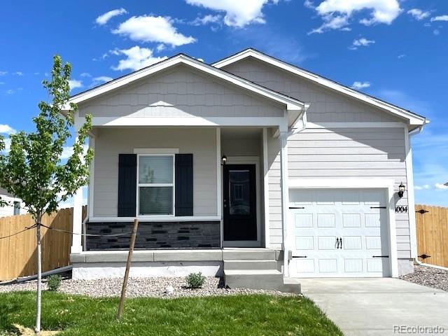1004  Savona Avenue, fort lupton MLS: 9160890 Beds: 2 Baths: 2 Price: $426,900