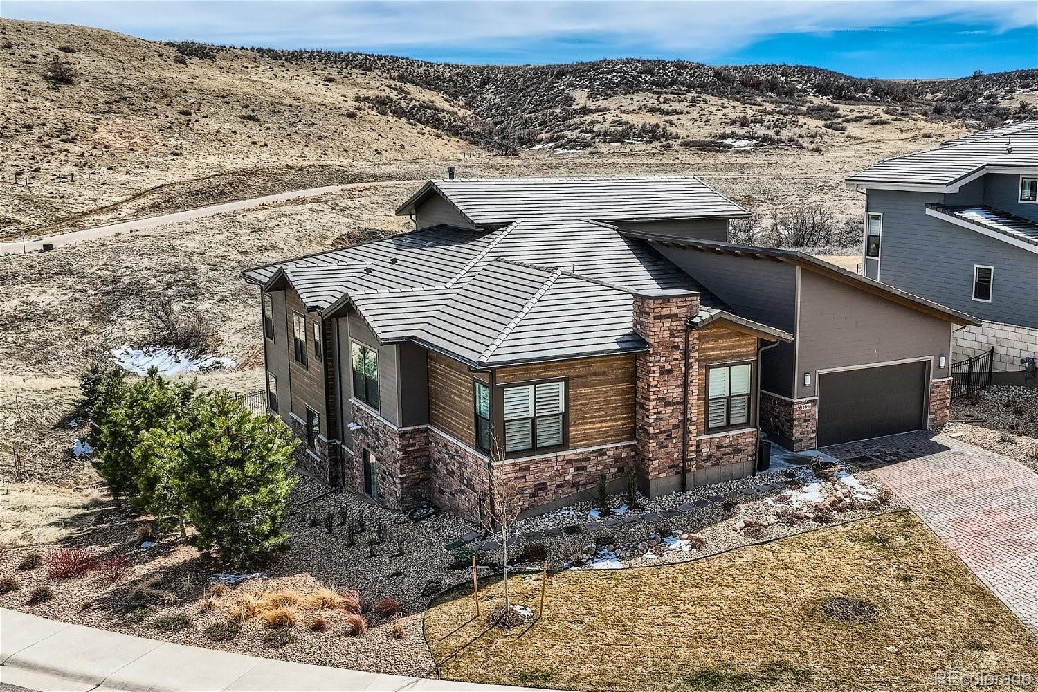 10690  Bluffside Drive, lone tree MLS: 4636064 Beds: 5 Baths: 4 Price: $1,675,000