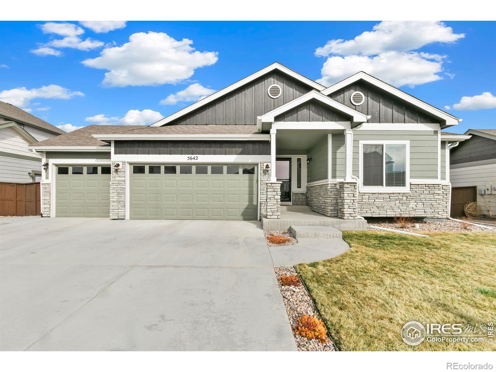 5642  Ault Drive, loveland MLS: 4567891005973 Beds: 5 Baths: 3 Price: $637,000