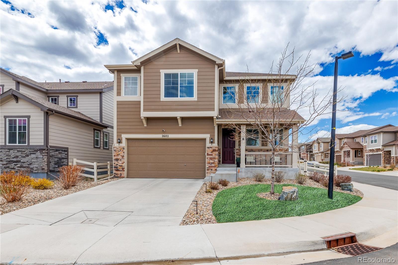 2602  Loon Circle, castle rock MLS: 2878833 Beds: 5 Baths: 4 Price: $665,000