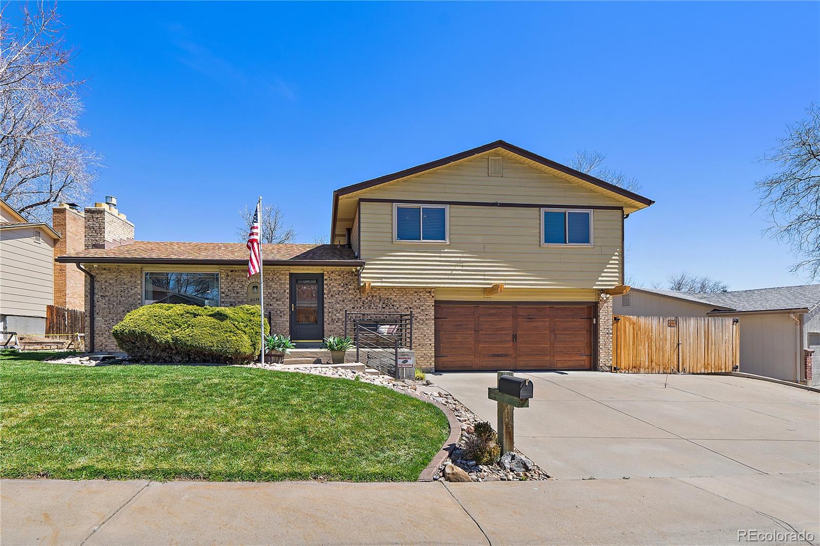 8234  Pierce Court, arvada MLS: 9226351 Beds: 3 Baths: 3 Price: $600,000