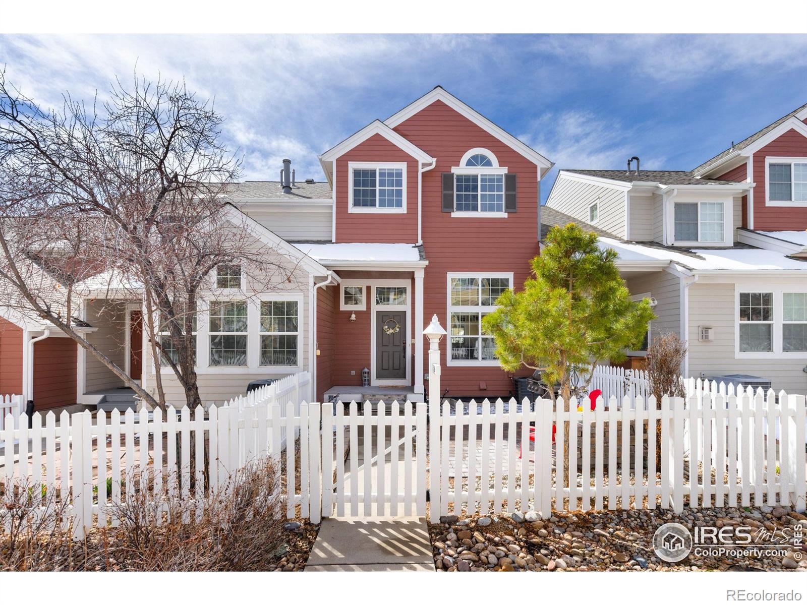 841  Snowberry Street, longmont MLS: 4567891006069 Beds: 3 Baths: 3 Price: $549,999