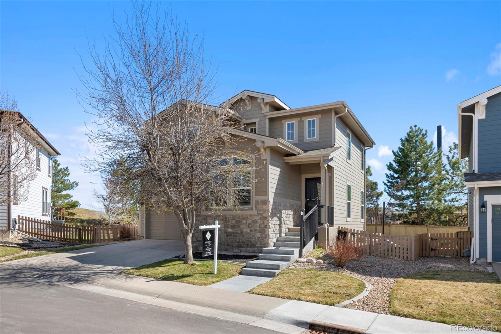10660  jewelberry circle, Highlands Ranch sold home. Closed on 2024-05-20 for $686,000.