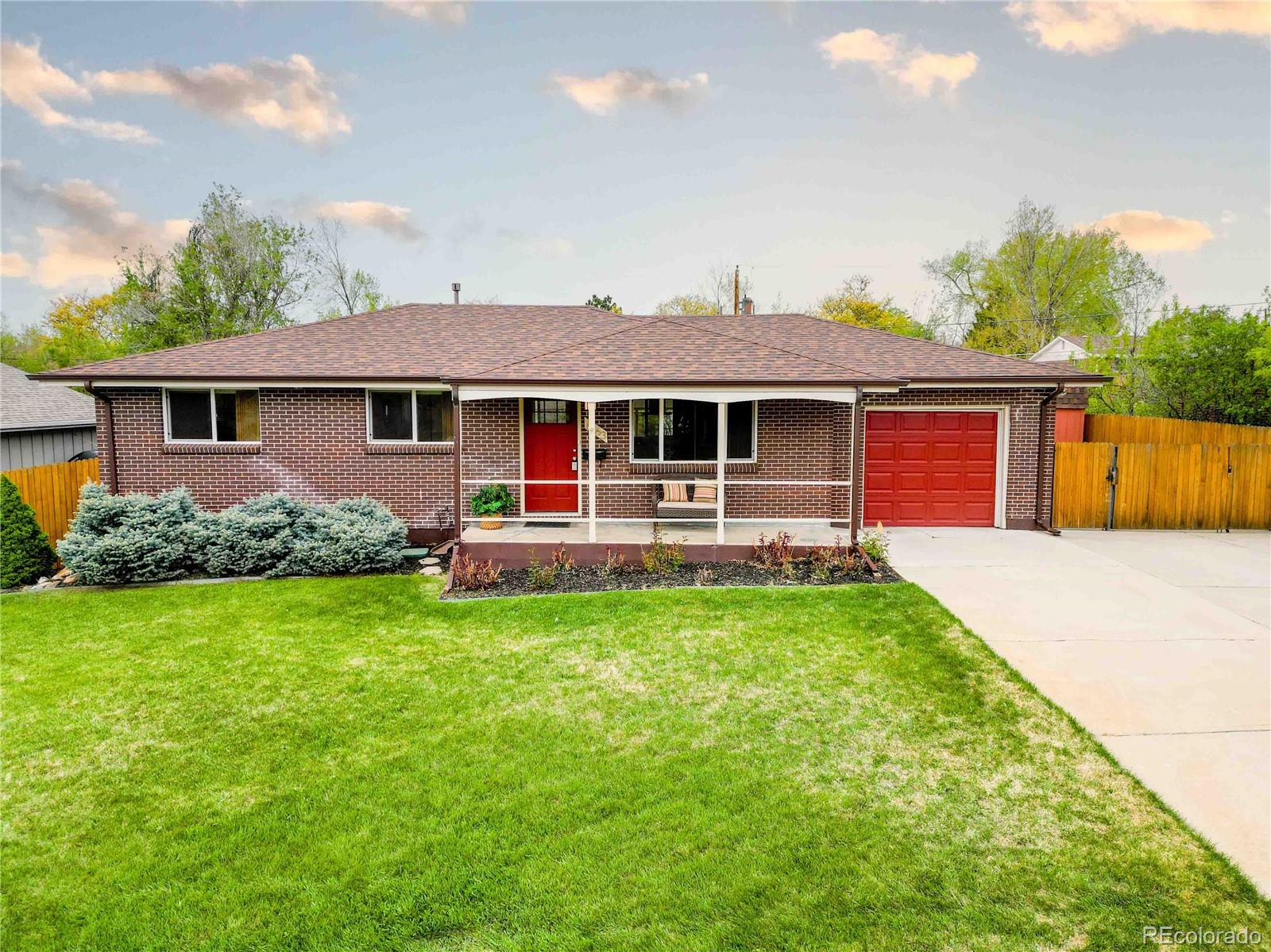 6163  Allison Street, arvada MLS: 6538510 Beds: 4 Baths: 2 Price: $645,000