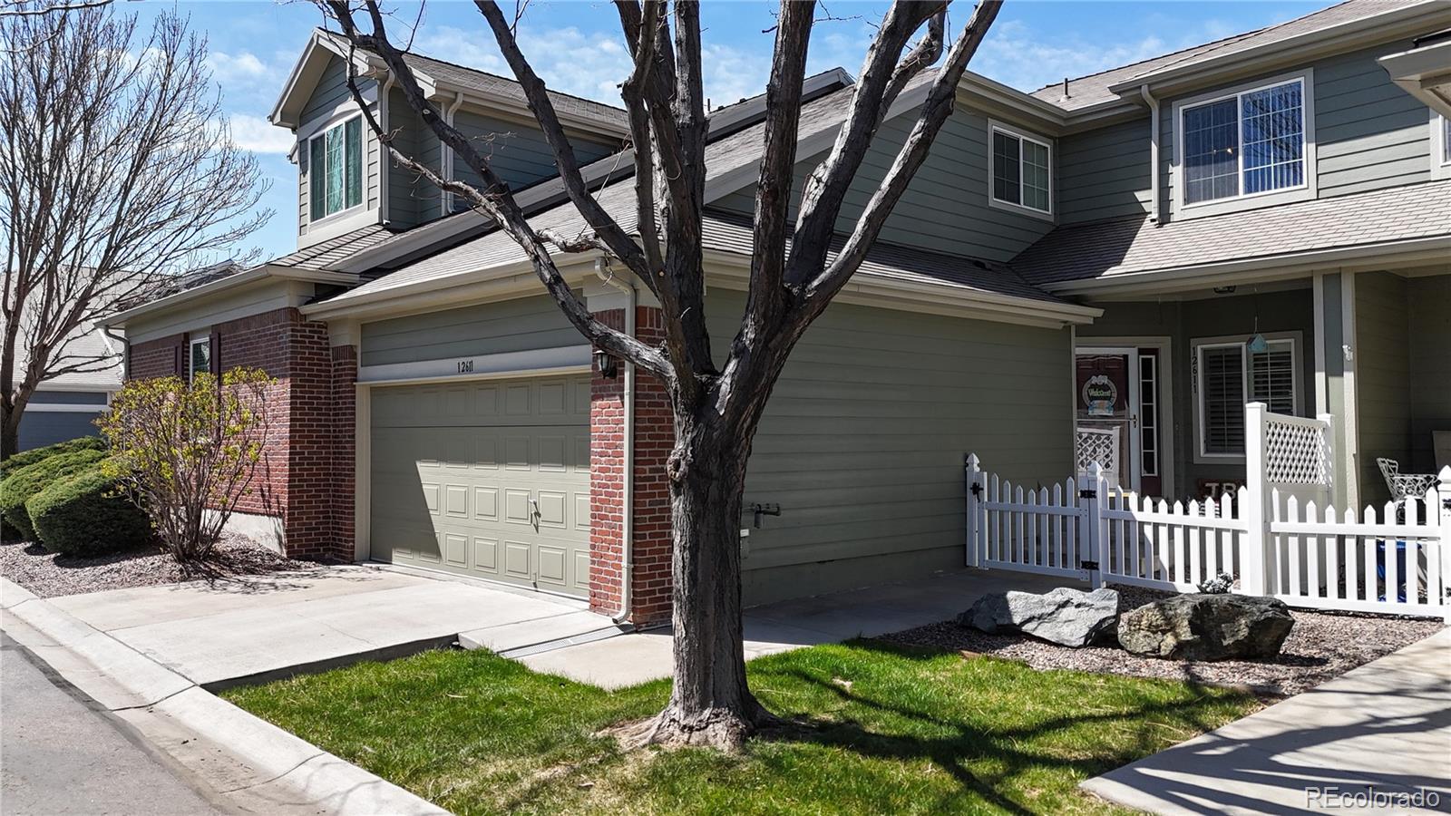 12611  King Point , Broomfield  MLS: 2402874 Beds: 3 Baths: 4 Price: $539,990