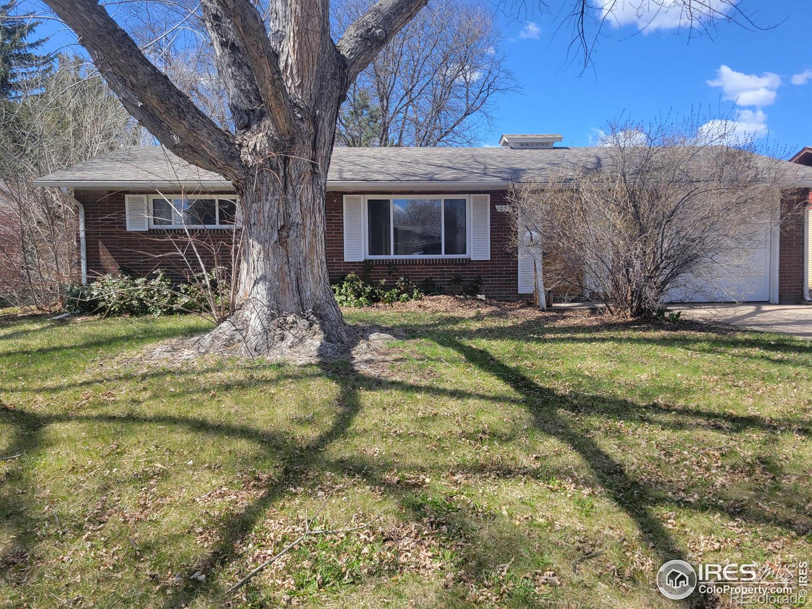 1033  Glenmoor Drive, fort collins MLS: 4567891006510 Beds: 4 Baths: 2 Price: $425,000