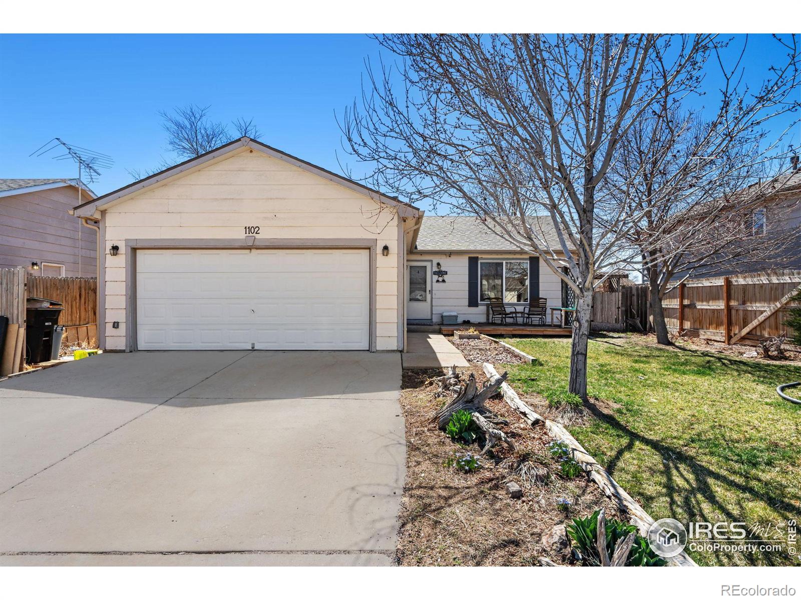 1102 E 25th St Rd, greeley MLS: 4567891006561 Beds: 2 Baths: 2 Price: $355,000