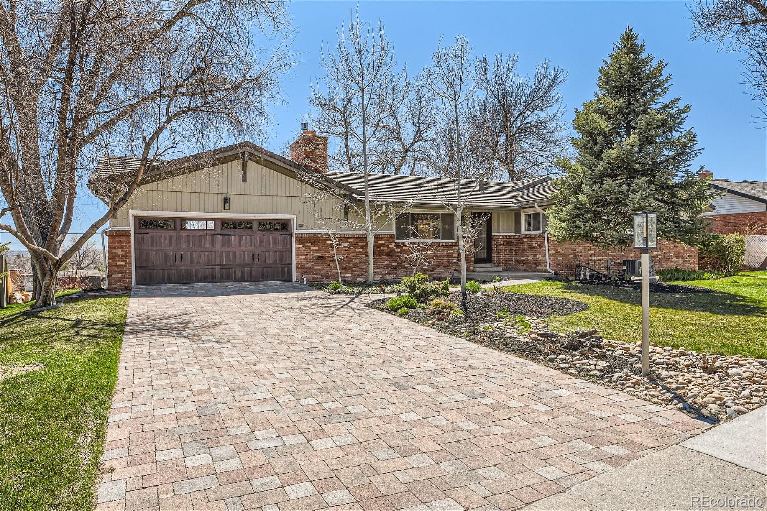 940 e 11th avenue, Broomfield sold home. Closed on 2024-05-20 for $850,000.