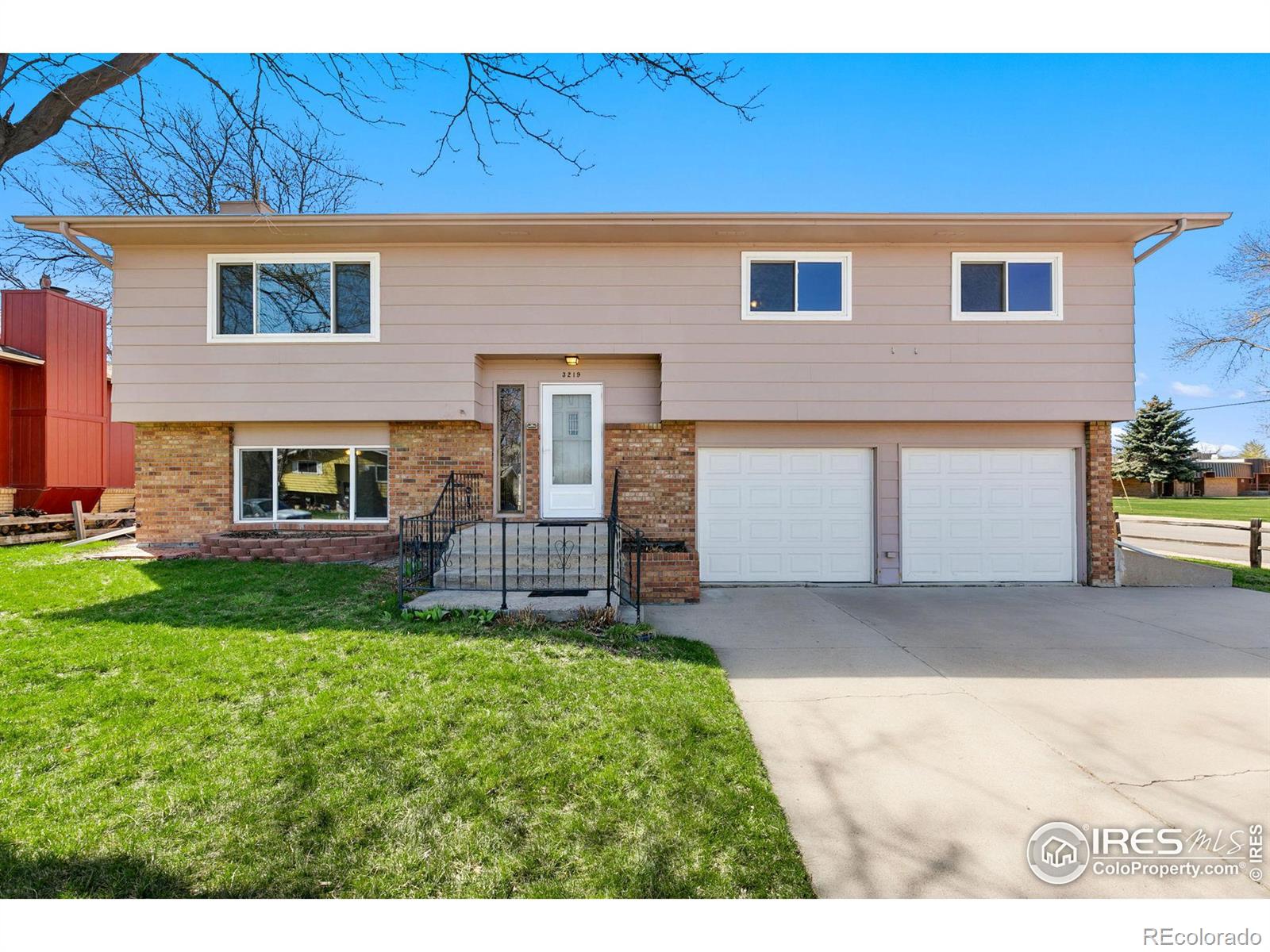 3219  Logan Avenue, loveland MLS: 4567891006733 Beds: 4 Baths: 3 Price: $460,000