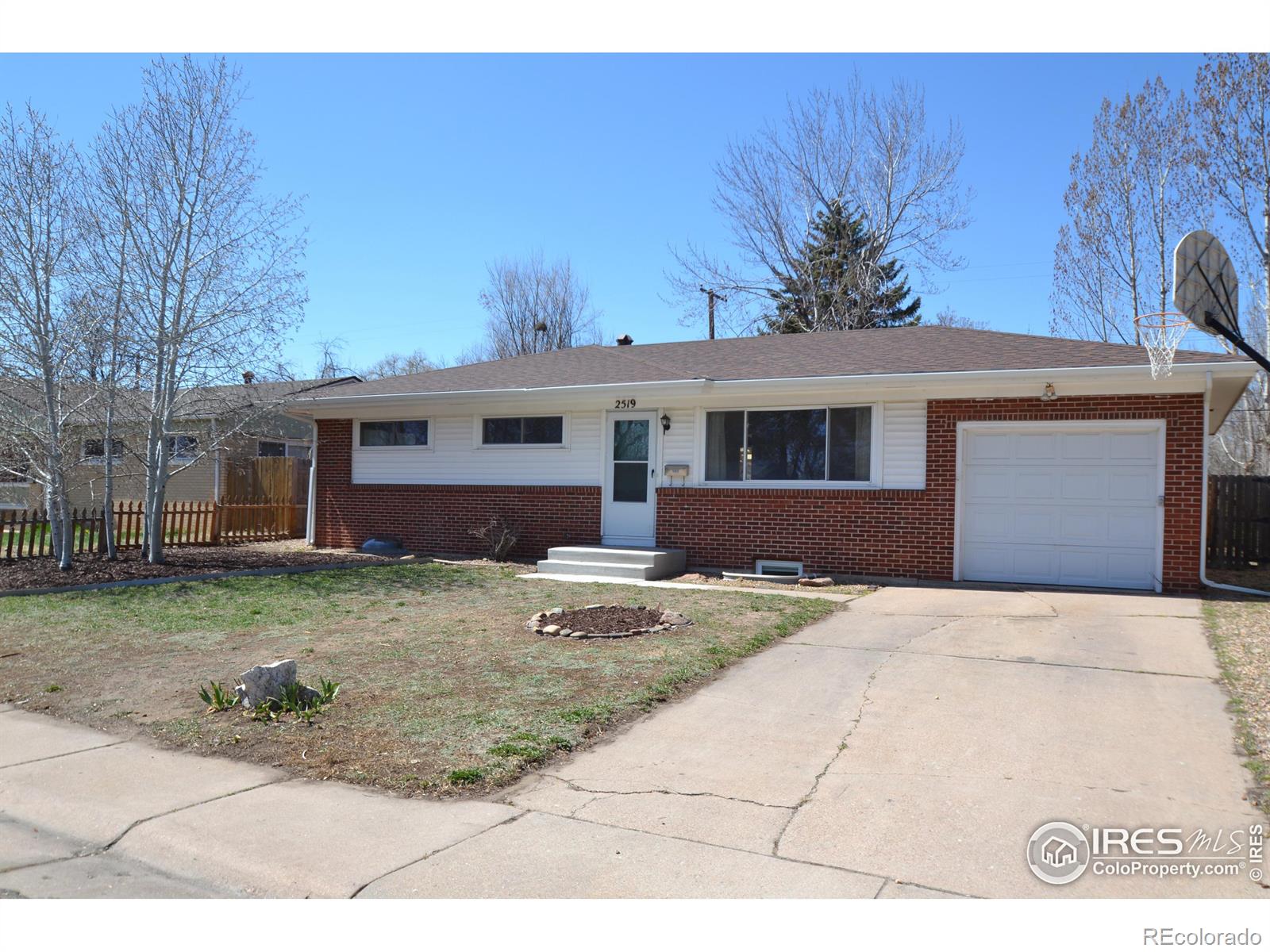 2519  14th Avenue, greeley MLS: 4567891006748 Beds: 4 Baths: 2 Price: $349,900